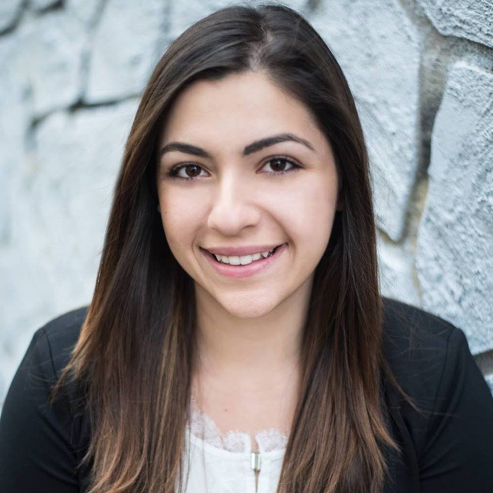 Meet your Posher, Daniela